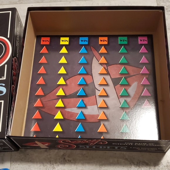 10/$30 like new sexy secrets game - Picture 4 of 5